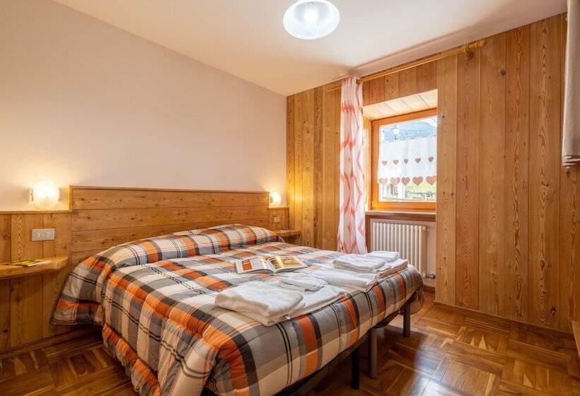 בית מלון כפרי Le Vieux Noyer   Appartamenti Al Verde Villaggio Di Rumiod