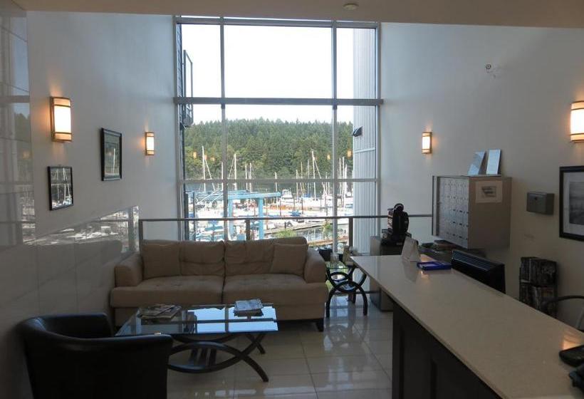 Отель The Marinaside Resort