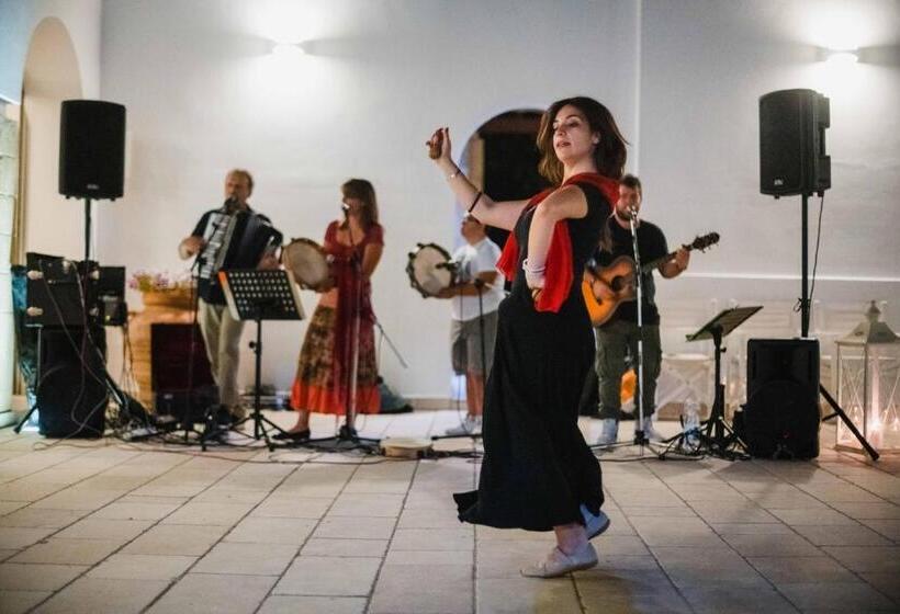 Отель Masseria Tenuta Flora Maria