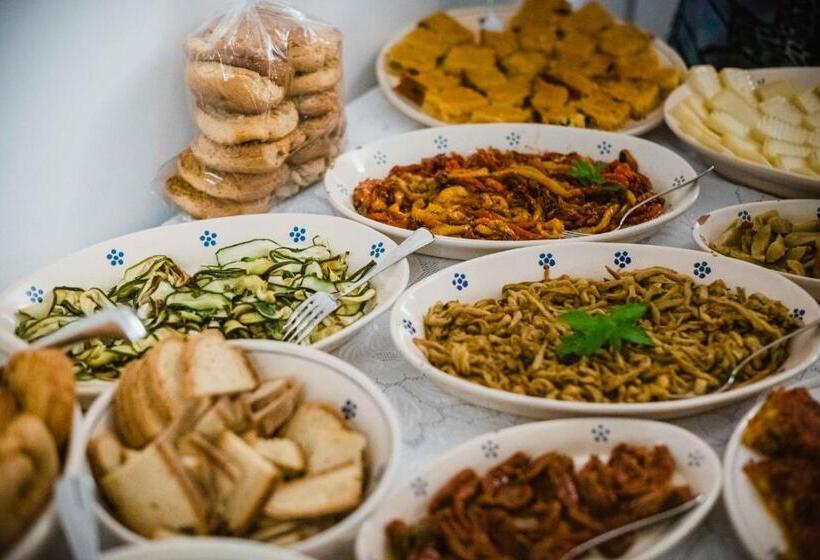 Отель Masseria Tenuta Flora Maria