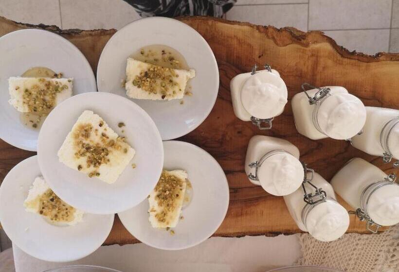 Отель Masseria Tenuta Flora Maria