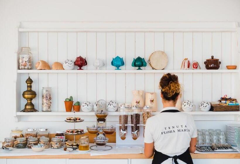 Отель Masseria Tenuta Flora Maria