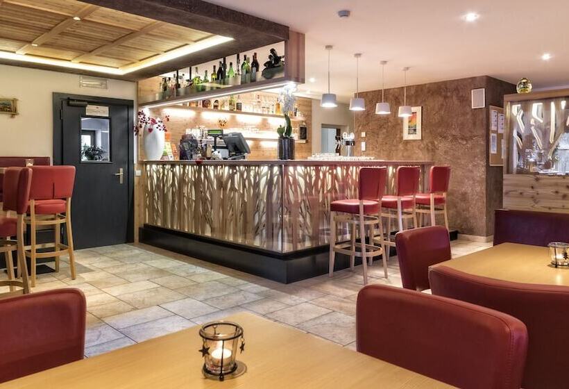 בית מלון כפרי Mirabel