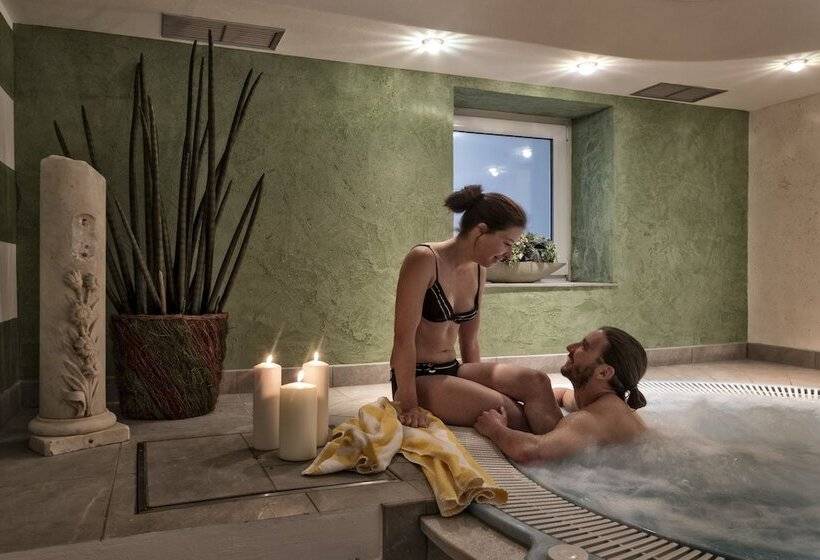 בית מלון כפרי Mirabel