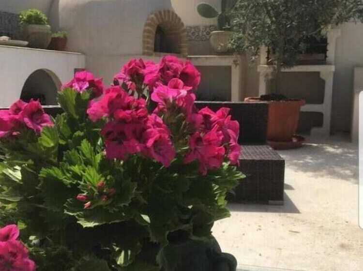 هتل Neathon Rooms