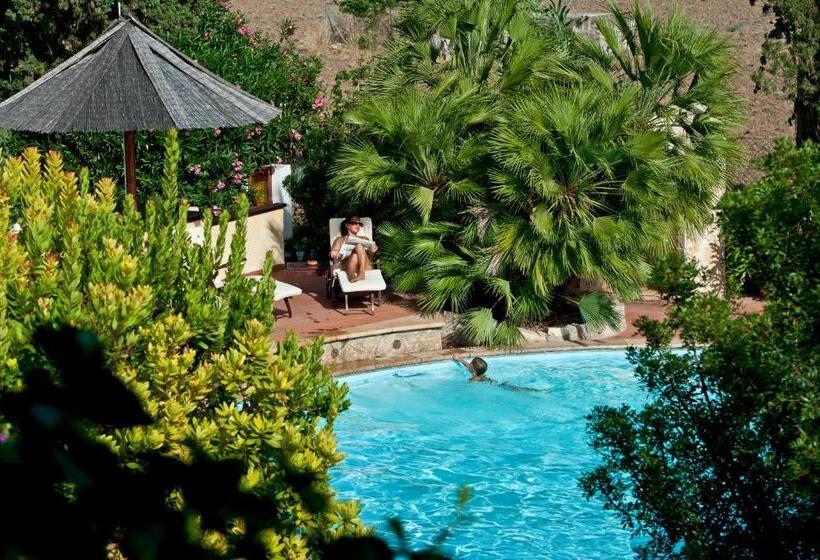 Nora Club Hotel & Spa