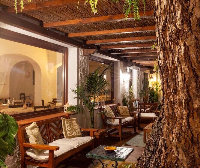 Nora Club Hotel & Spa