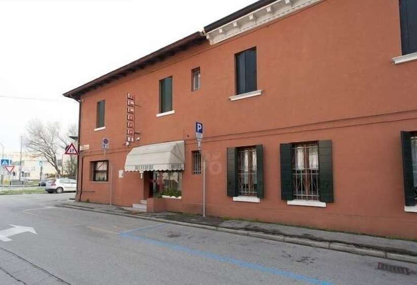 ホテル Nuova Locanda Belvedere