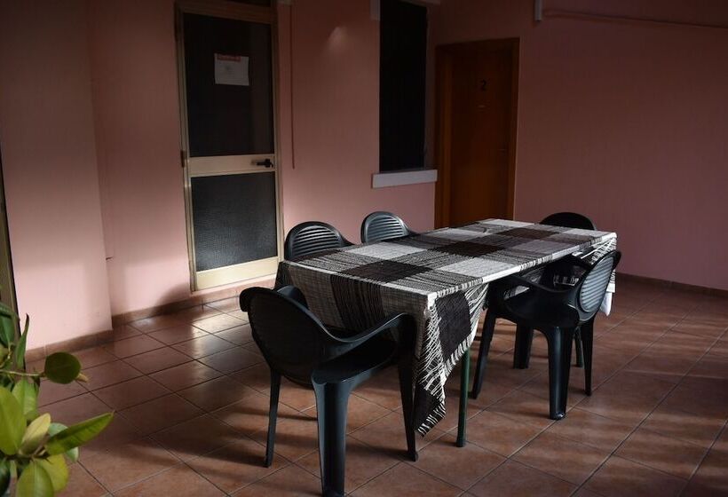 ホテル Nuova Locanda Belvedere