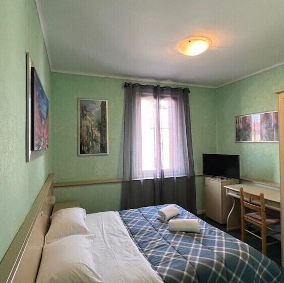 ホテル Nuova Locanda Belvedere