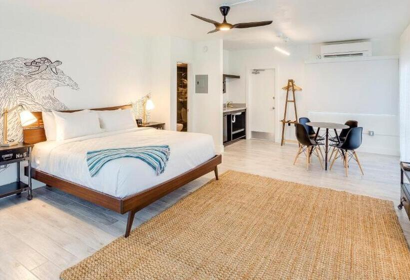 فندق Plunge Beach Resort