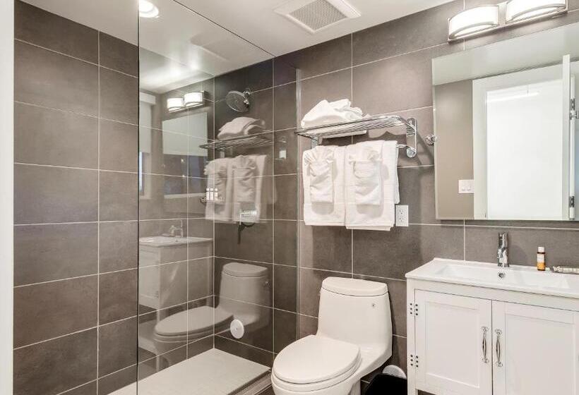 فندق Plunge Beach Resort