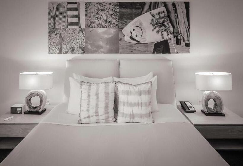 فندق Plunge Beach Resort