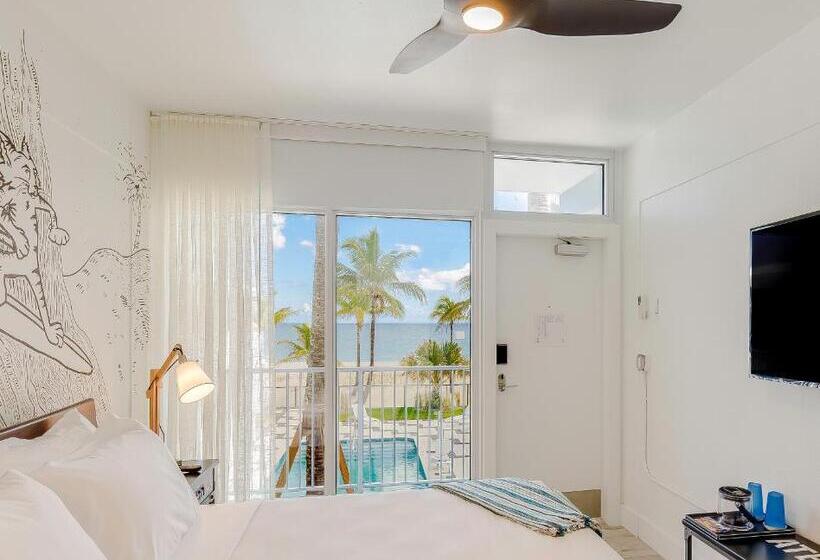 فندق Plunge Beach Resort