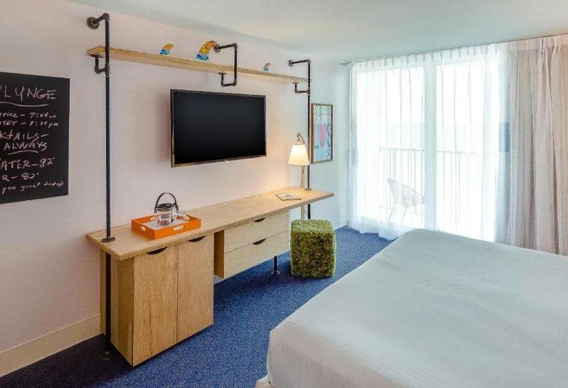 فندق Plunge Beach Resort