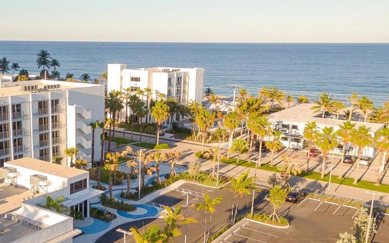 فندق Plunge Beach Resort