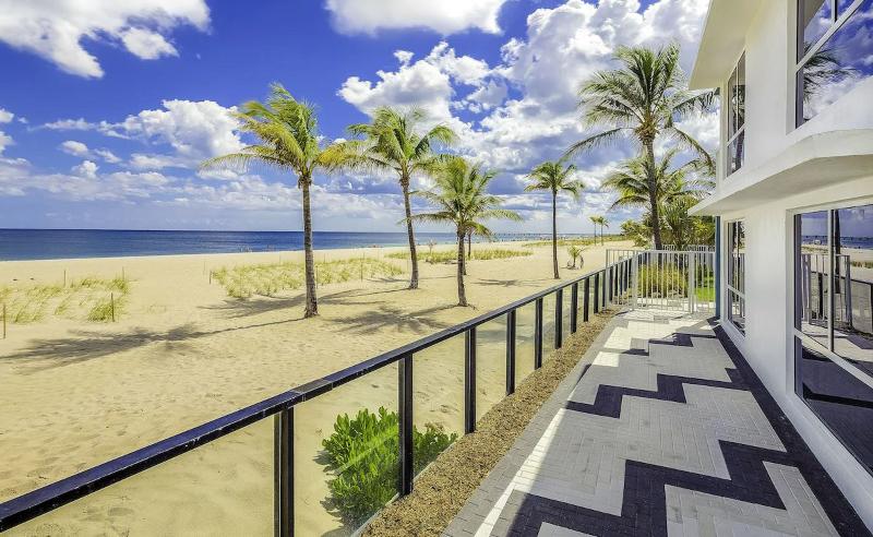 فندق Plunge Beach Resort