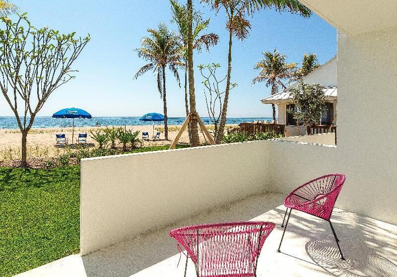 فندق Plunge Beach Resort