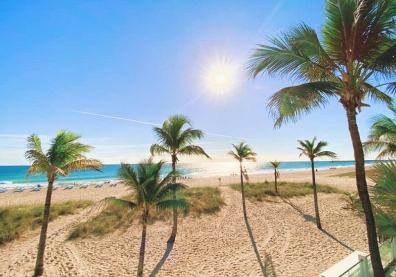 فندق Plunge Beach Resort