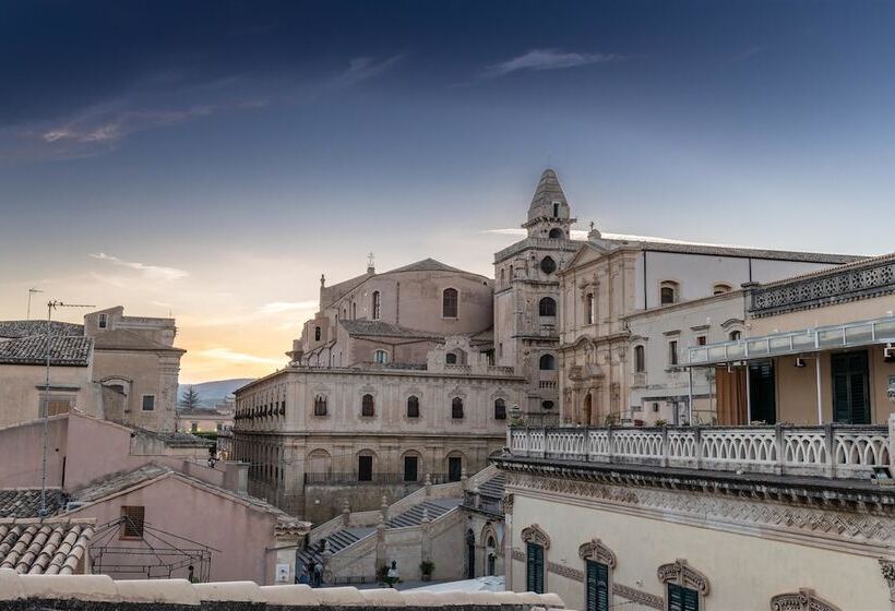 ホテル Porta Reale