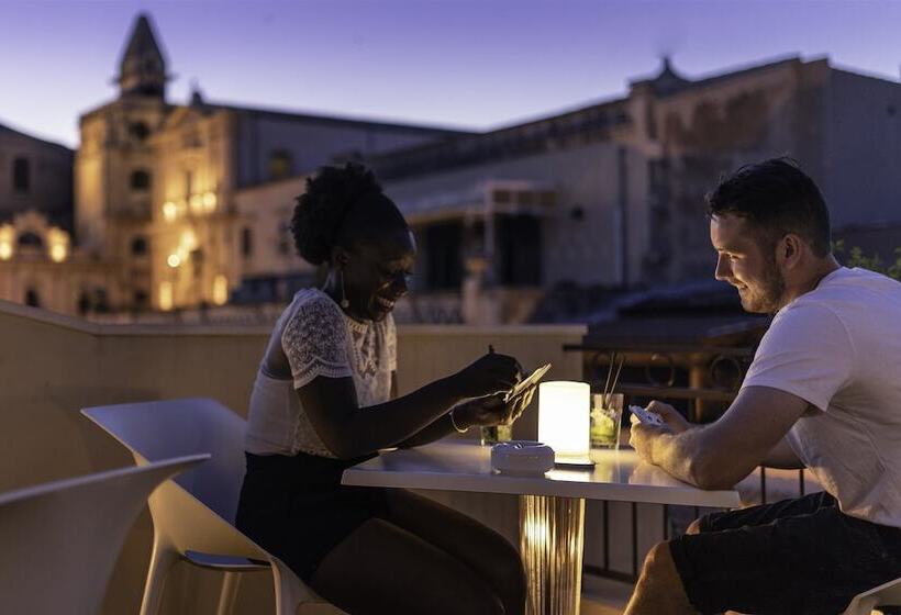 ホテル Porta Reale