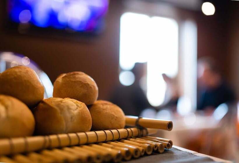 ホテル Porta Reale