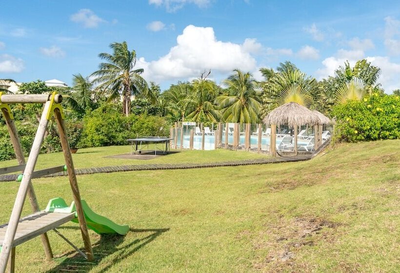 ホテル Residence Les Cayalines