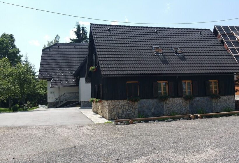 فندق Rustic Inn River 2