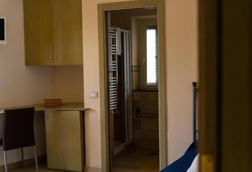 Отель Senator Mediterraneo