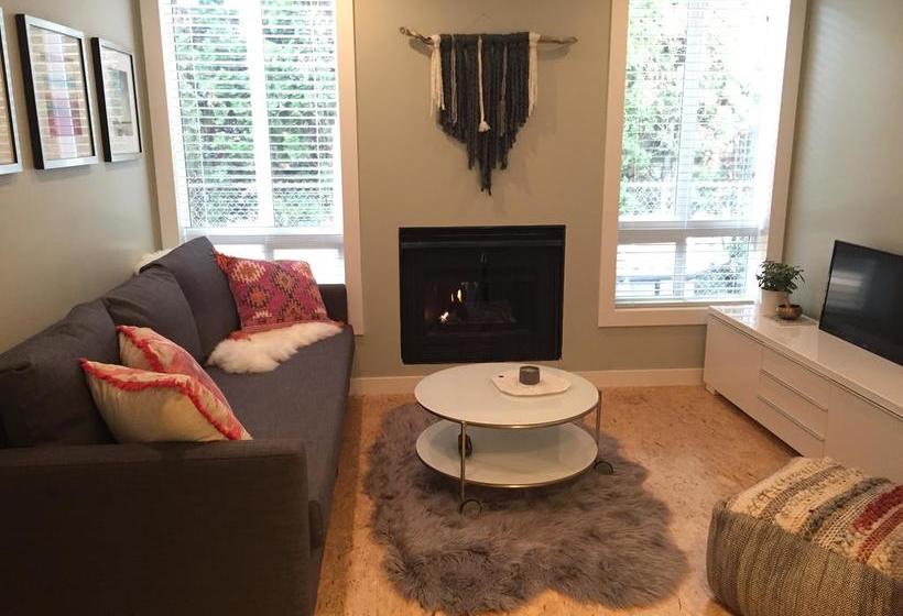 酒店 Serenity Stay Bed & Breakfast