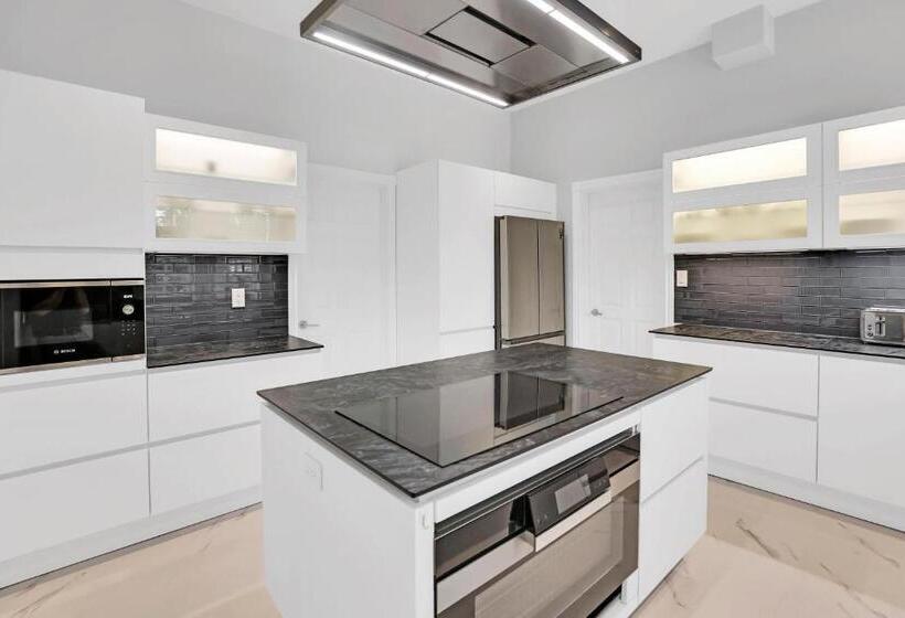 ホテル Somerset A Private Retreat