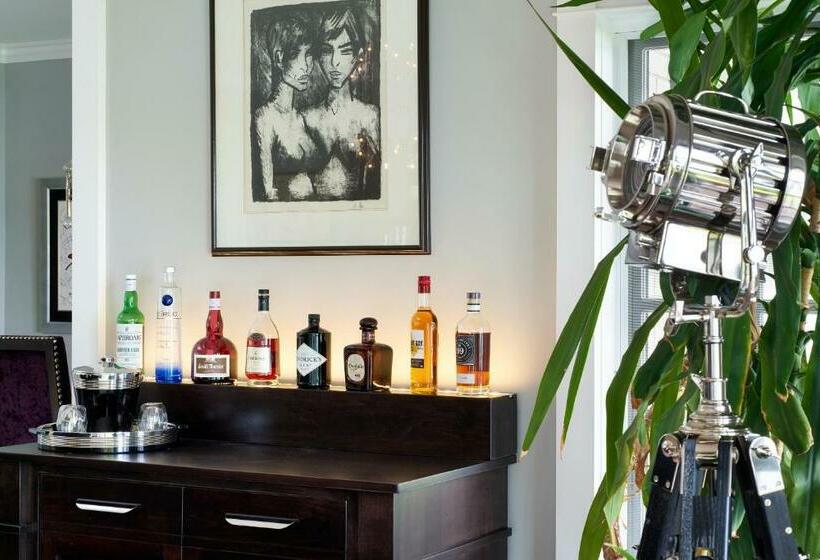 ホテル Somerset A Private Retreat