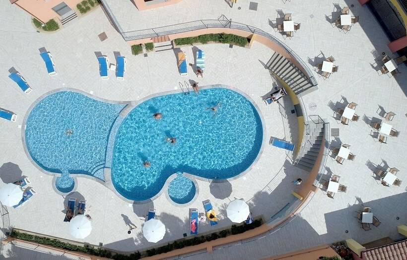 בית מלון כפרי Sosventos Village