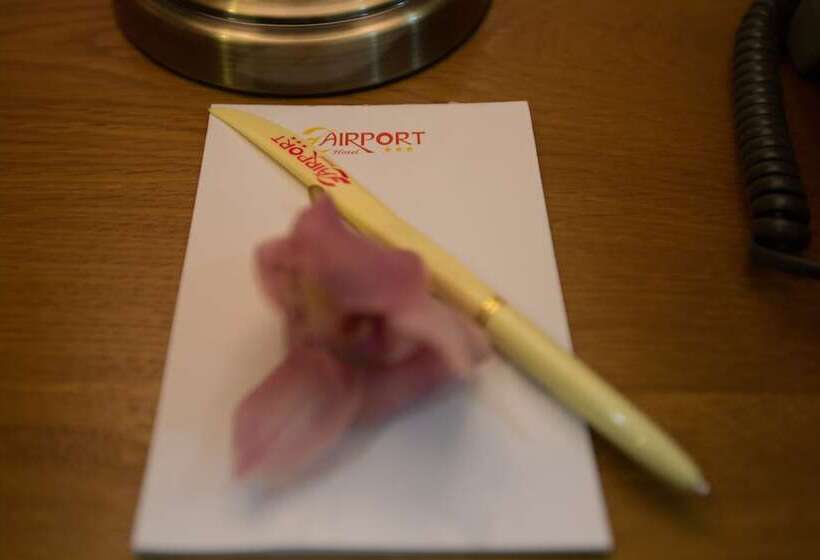هتل The Airport
