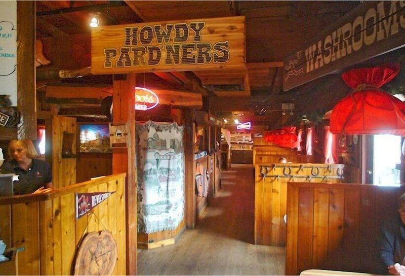 酒店 The Ol  Frontier