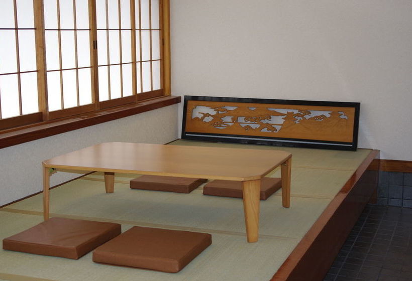 호텔 Tsubaki House