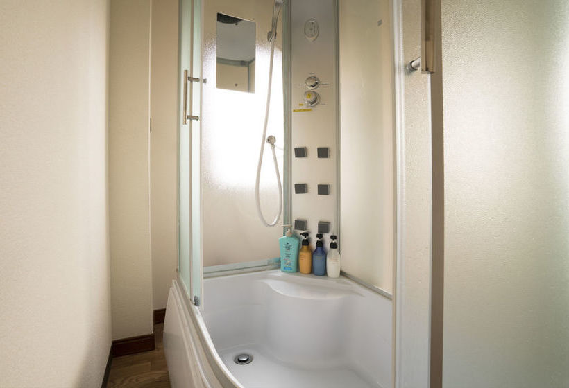 호텔 Tsubaki House