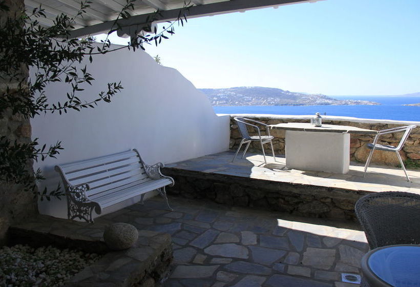 Maroulina's Boutique Studios & Apartments