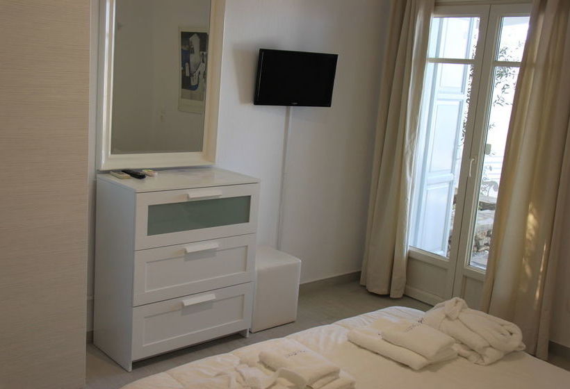 Maroulina's Boutique Studios & Apartments