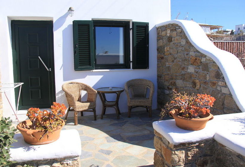 Maroulina's Boutique Studios & Apartments