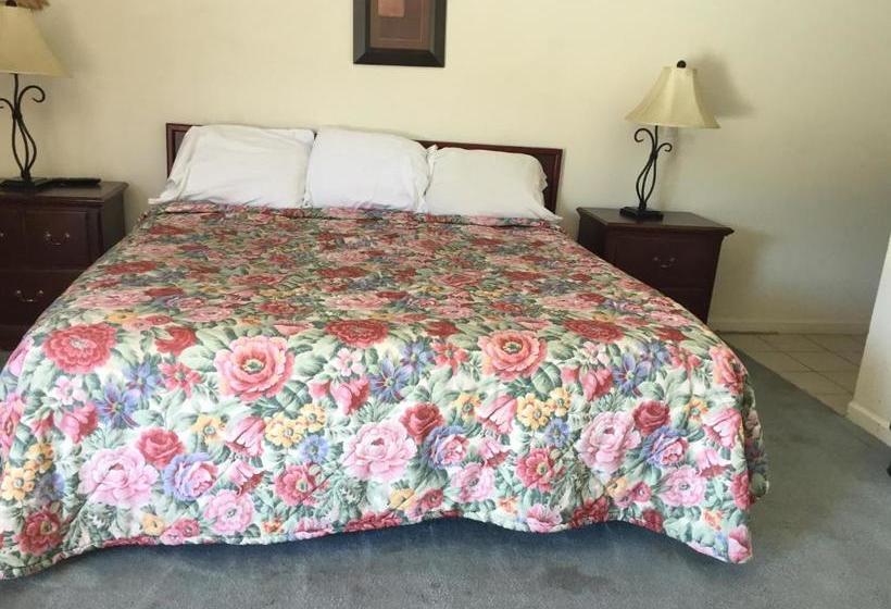 فندق على الطريق River Valley Inn