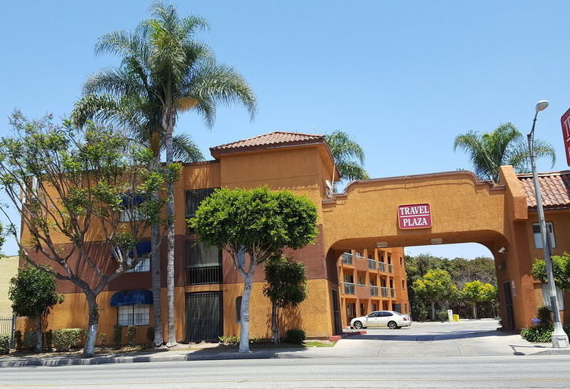 מוטל Travel Plaza Inn