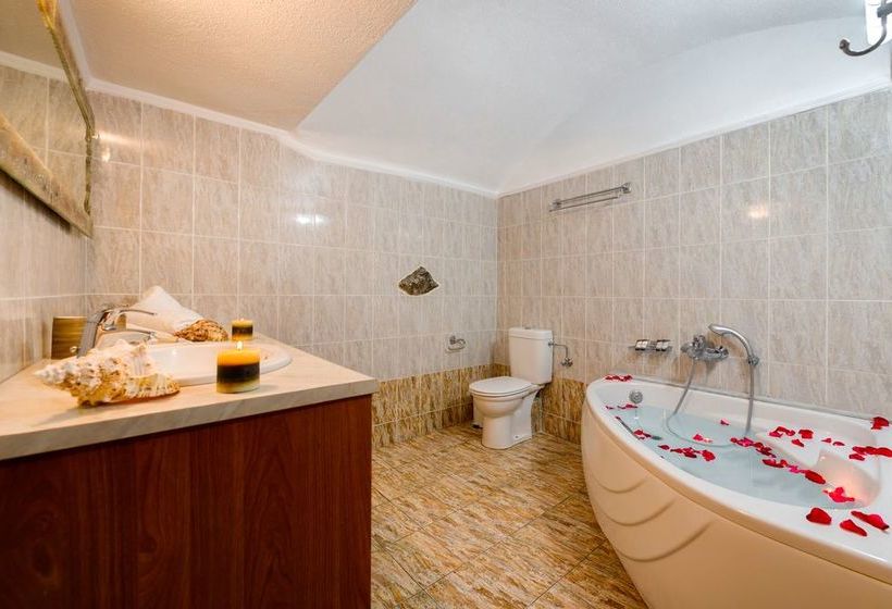 Nereids Villa Santorini