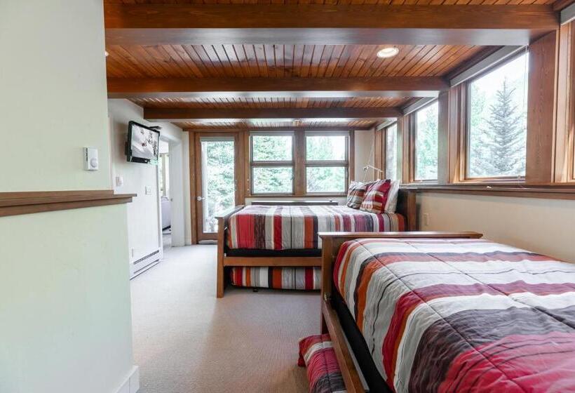 Northwood S Ski In Ski Out By Vail Realty