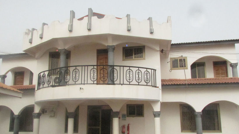 بنسيون Malbert Inn