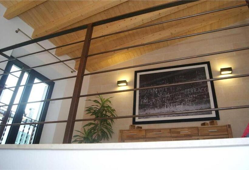 Petit Hotel C An Mel