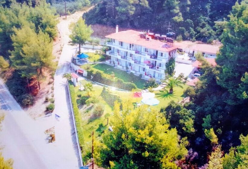 Roditsa Patritsia Apartments