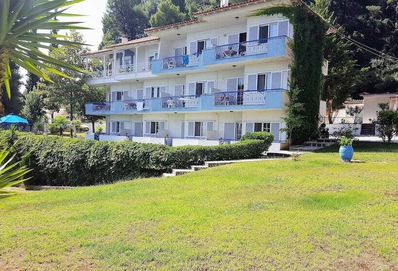 Roditsa Patritsia Apartments