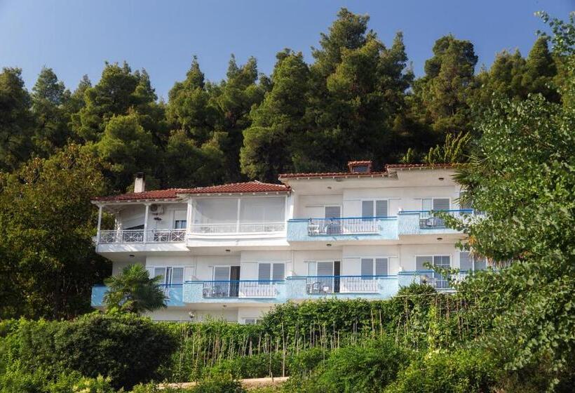 Roditsa Patritsia Apartments