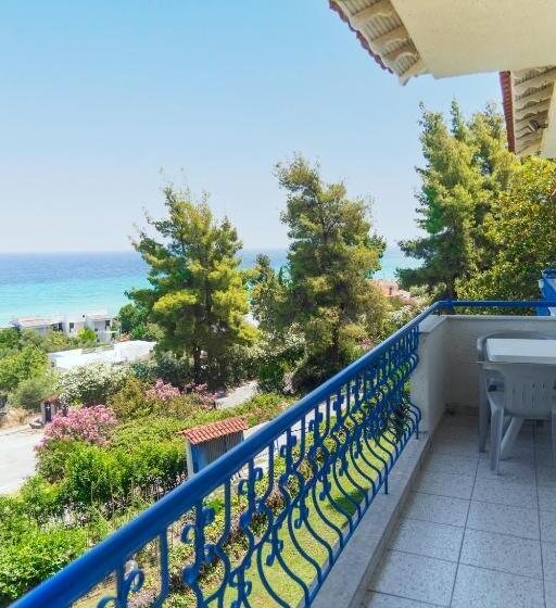 Roditsa Patritsia Apartments